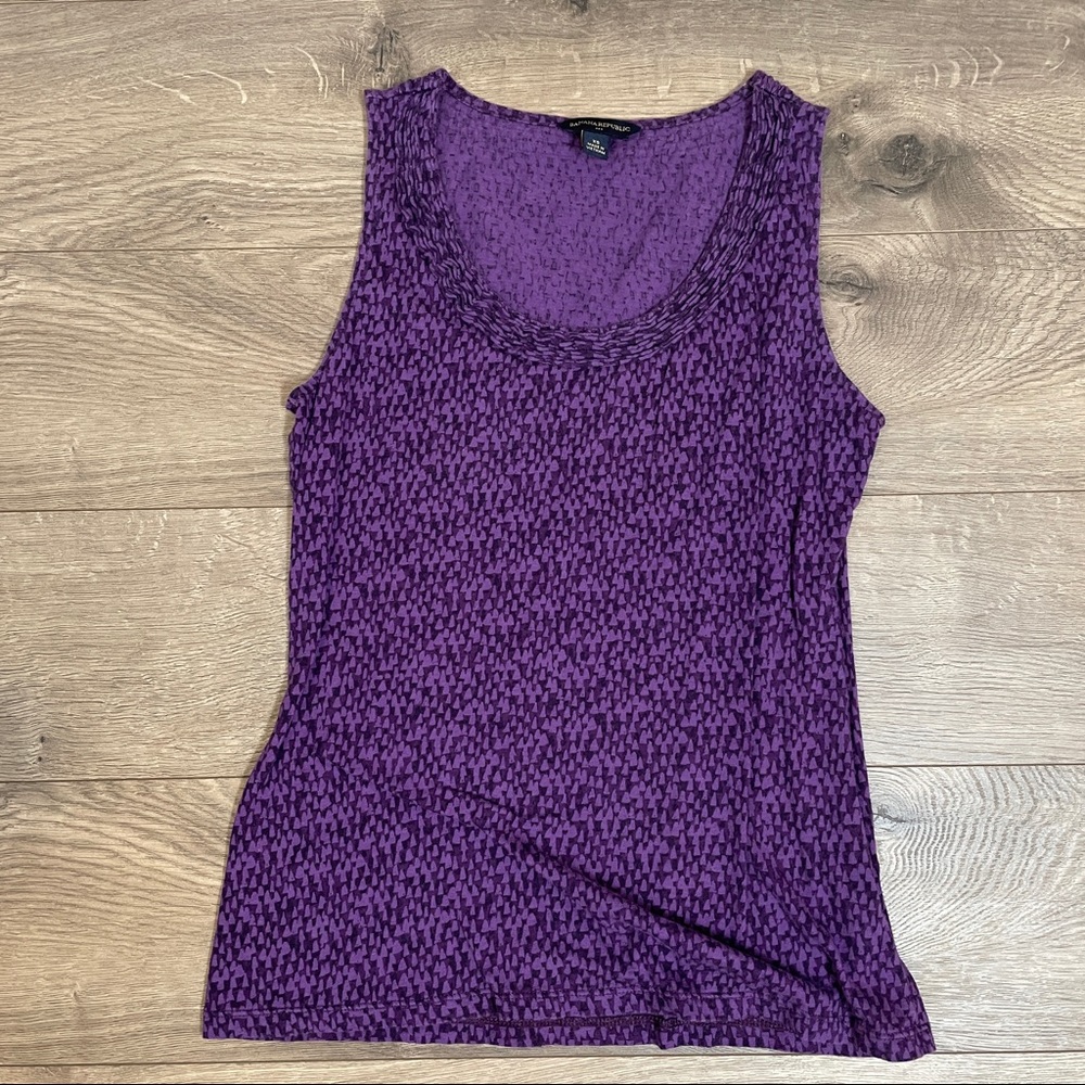Banana Republic Factory Purple Patterned Tank Top - size XS